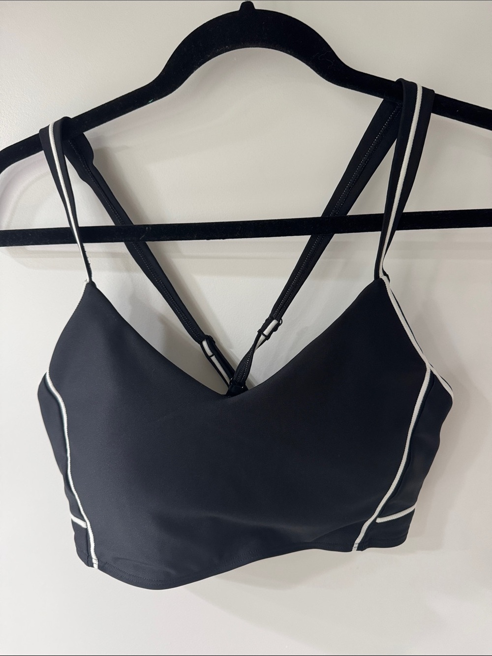 Alo Yoga Haven Bra Black Adjustable Strap sports bra